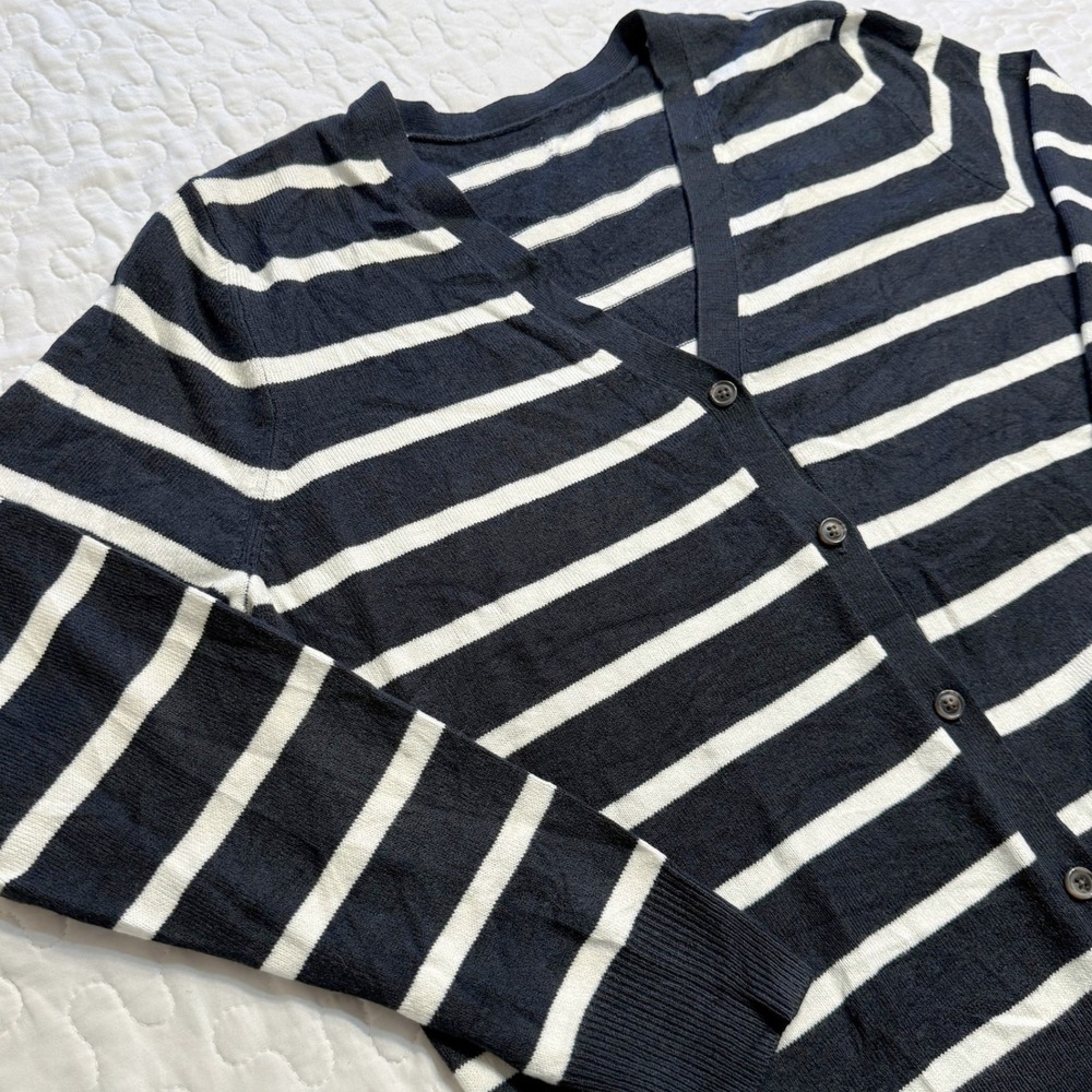 Kohl's Women XL Cardigan Navy White Striped V-Neck Button Front WC23S069RR